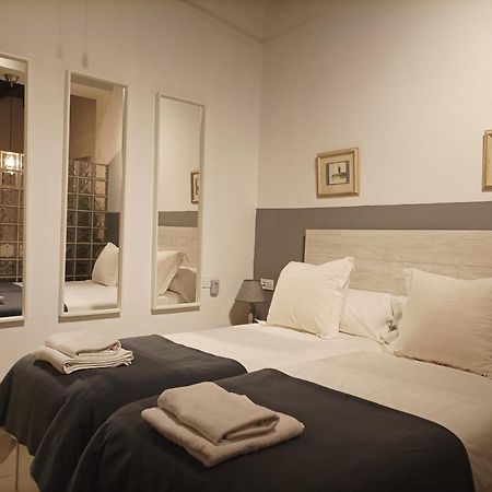 Encantador Apartamento En El Centro Sevilla Bagian luar foto